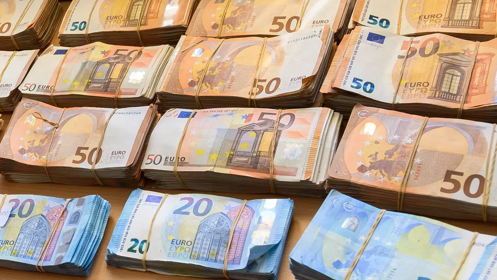 50.000 Euro Strafe bei Verstoß gegen Jugendschutzvorgaben – so verhinderst du Bußgeldbescheide